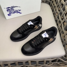 Burberry Low Shoes